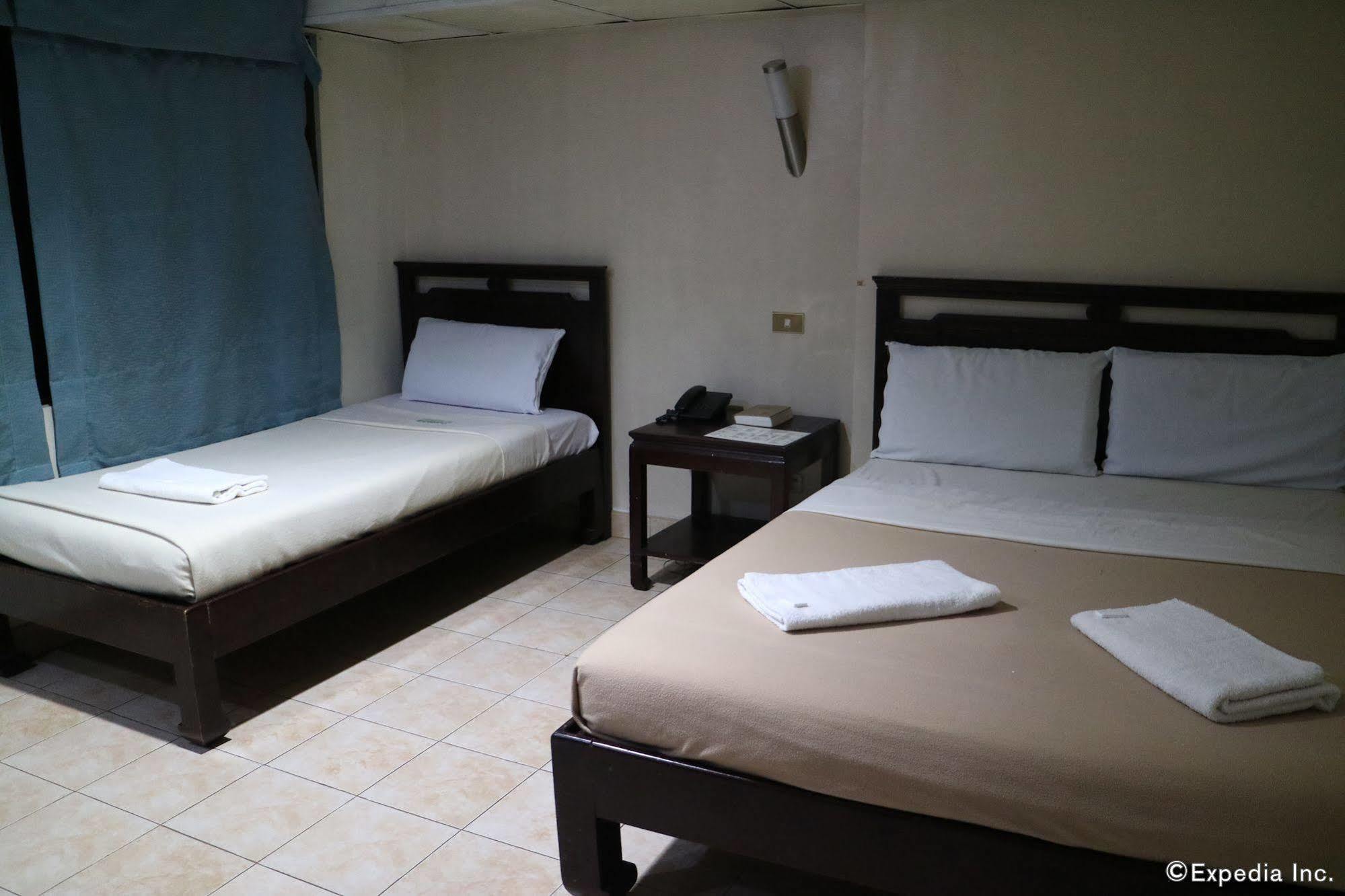City Corporate Inn Iloilo City Dış mekan fotoğraf