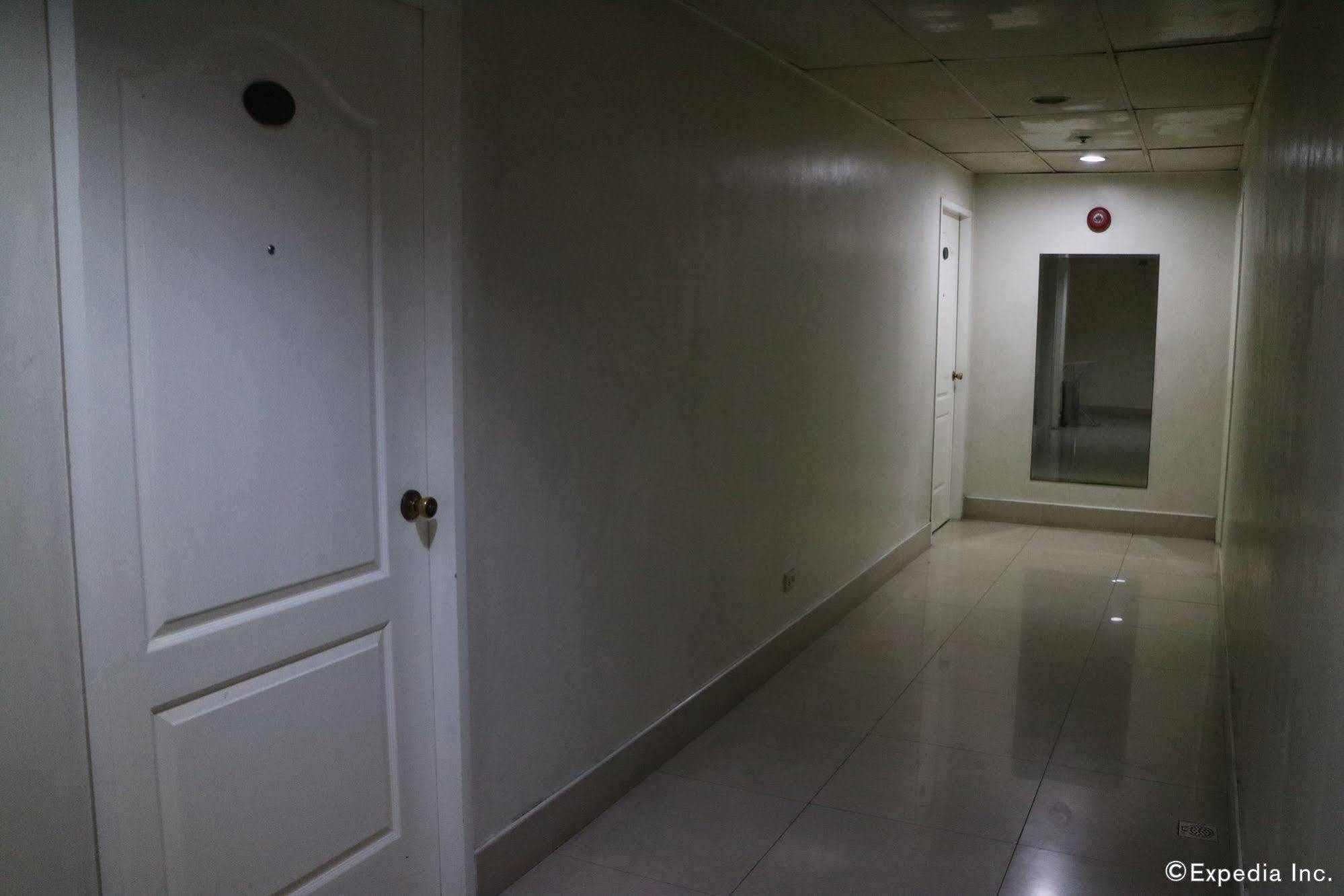 City Corporate Inn Iloilo City Dış mekan fotoğraf