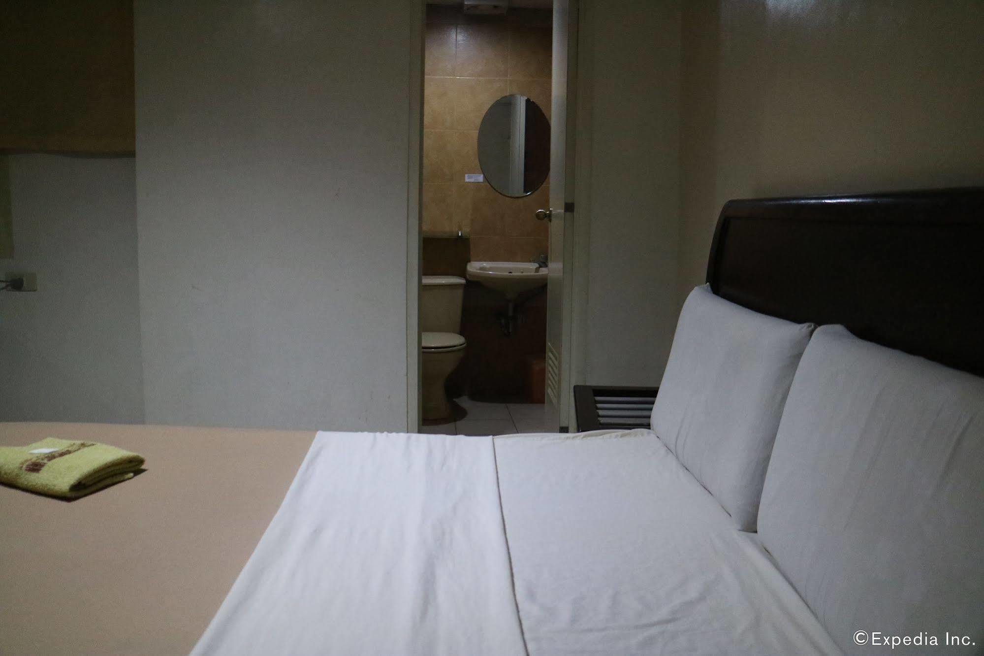 City Corporate Inn Iloilo City Dış mekan fotoğraf