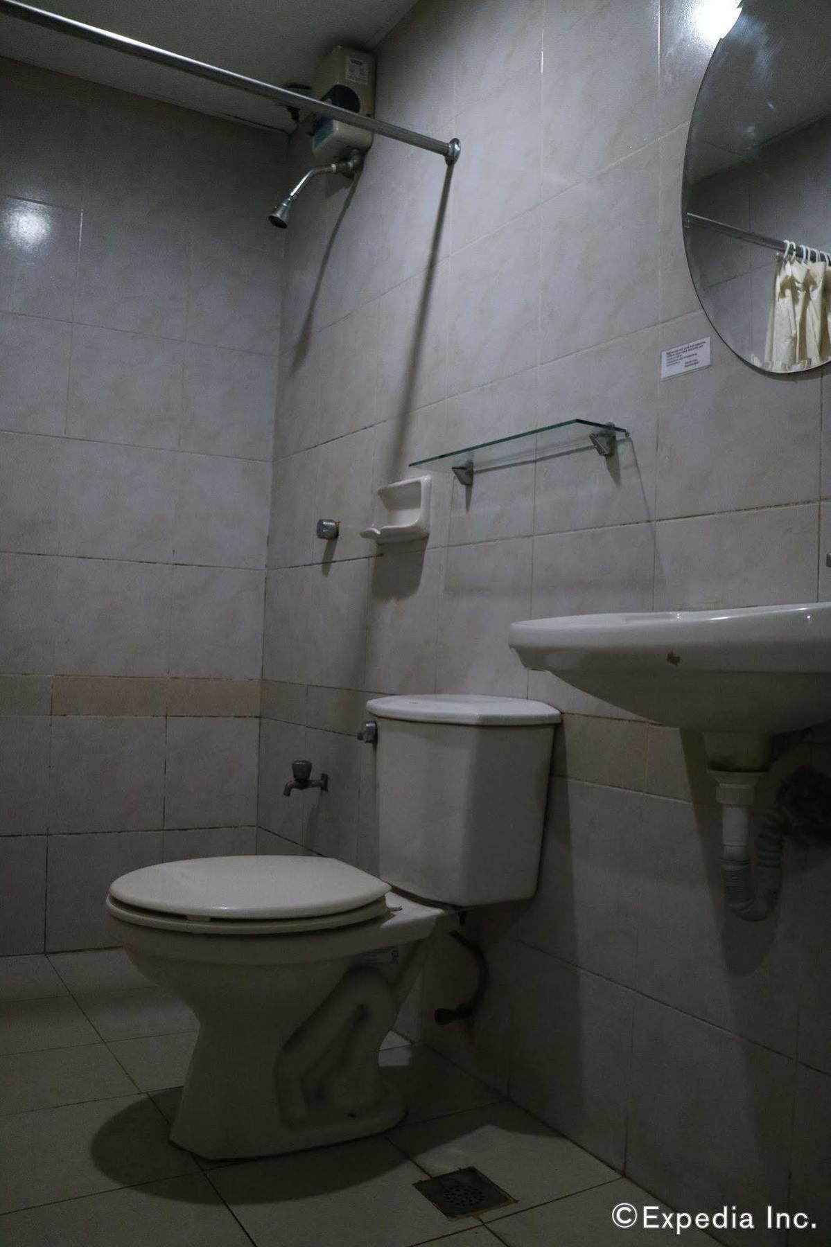 City Corporate Inn Iloilo City Dış mekan fotoğraf