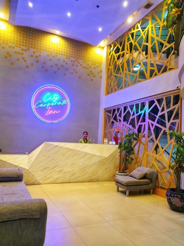 City Corporate Inn Iloilo City Dış mekan fotoğraf